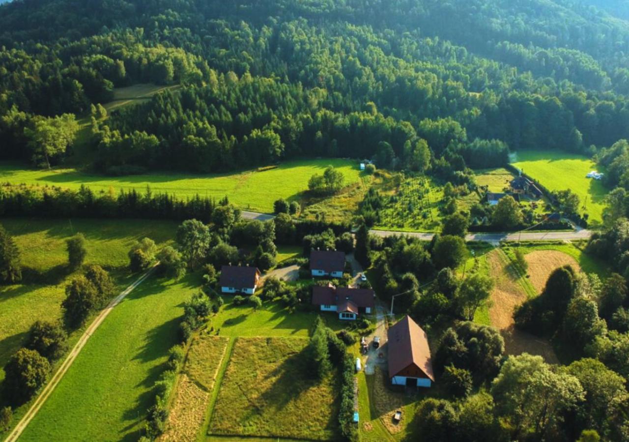 Rezydencja Bukowy Dwor Czarna  Exterior photo