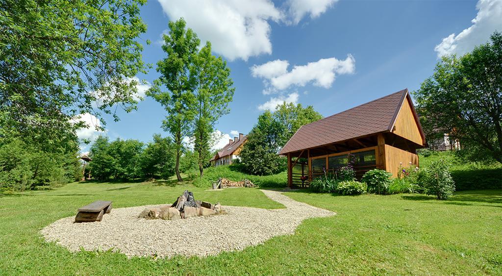 Rezydencja Bukowy Dwor Czarna  Exterior photo